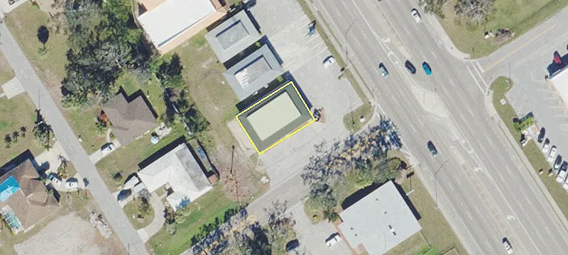 1990 Tamiami Trl