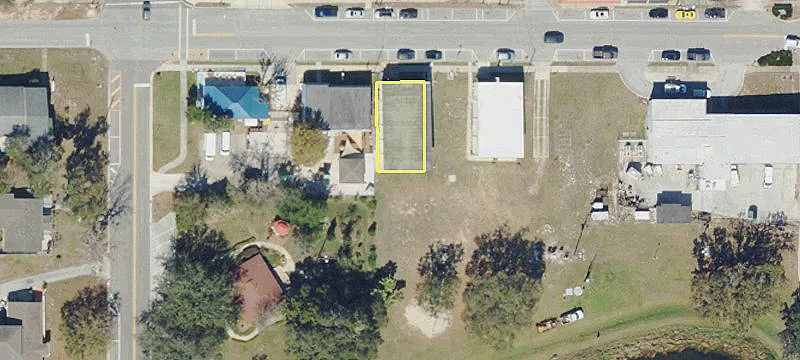 865 Desoto St