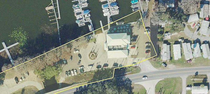 350 Lakeshore Dr