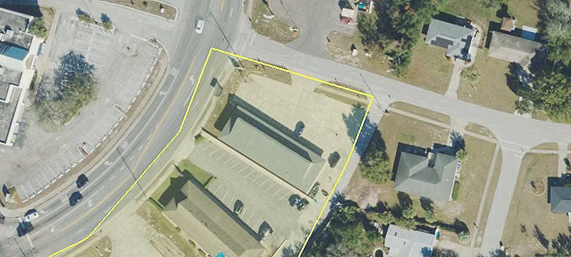 813 Deltona Blvd