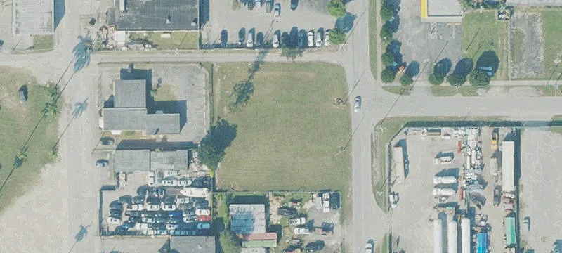 106 2nd Ave