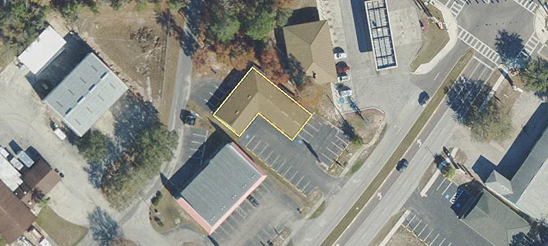 3477 Deltona Blvd