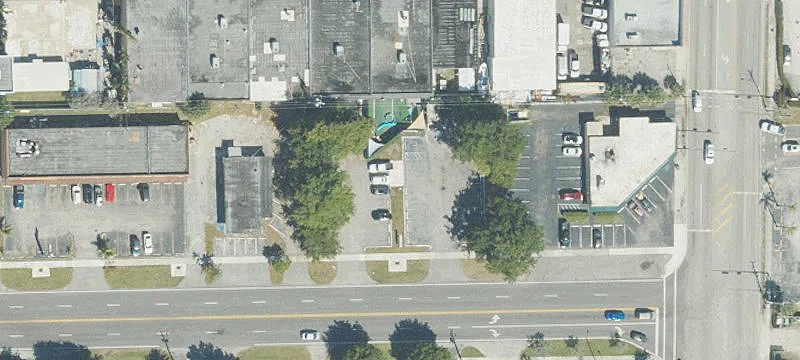41 6th St