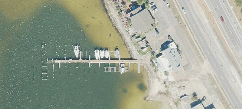 33 Gulf Breeze Pkwy