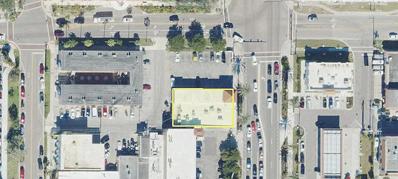 125 Tamiami Trl