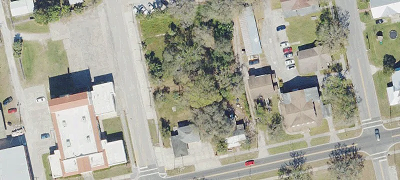 301 Main St