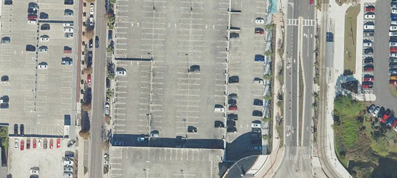 810 Channelside Dr