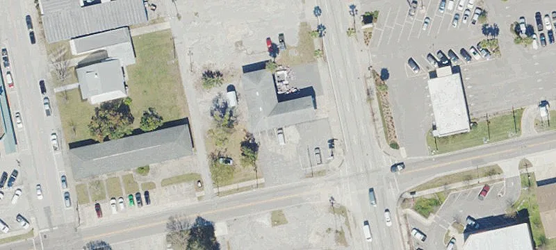 132 6th Ave