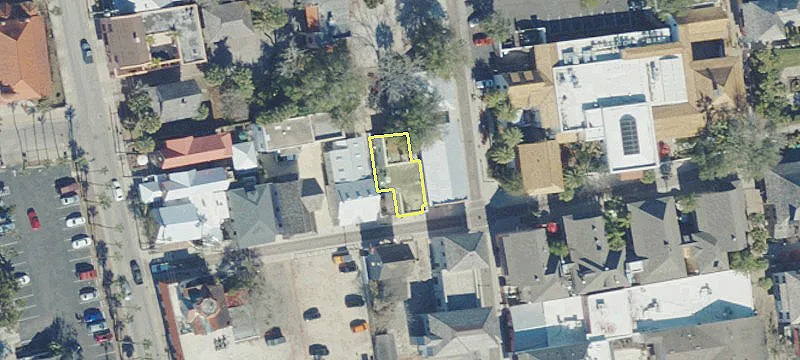 60 Hypolita St