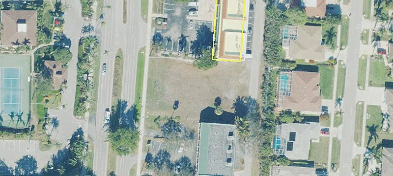 691 Collier Blvd