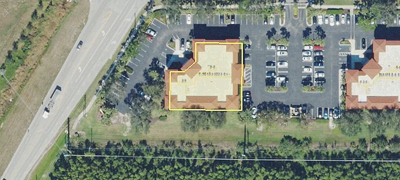 1004 Collier Ctr Way