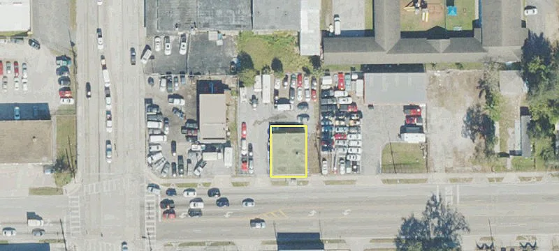 1235 Michigan St