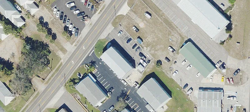 1086 Lakeview Dr