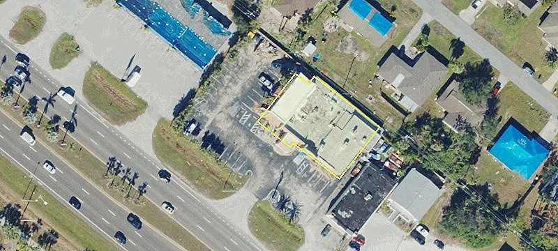 2746 Tamiami Trl