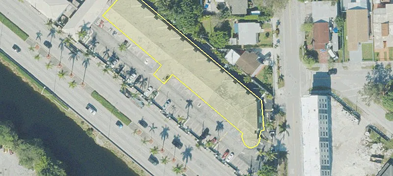 555 Okeechobee Rd