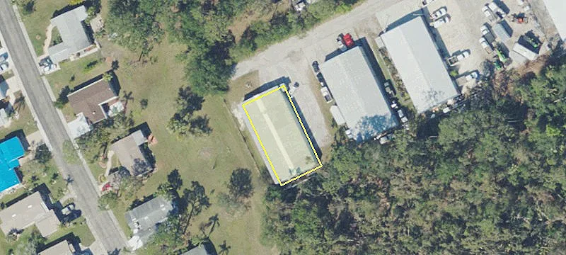 18481 Tamiami Trl