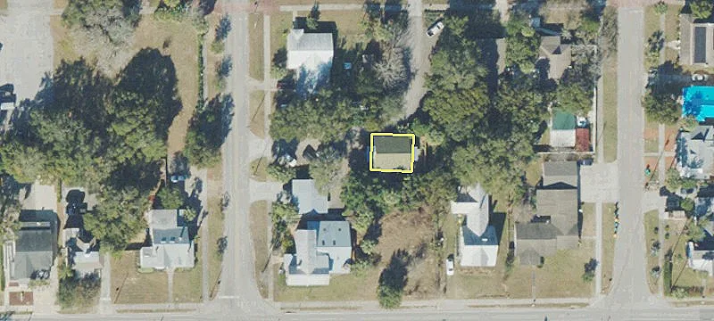 17 Hawley St