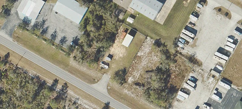 1304 County Rd 621st E