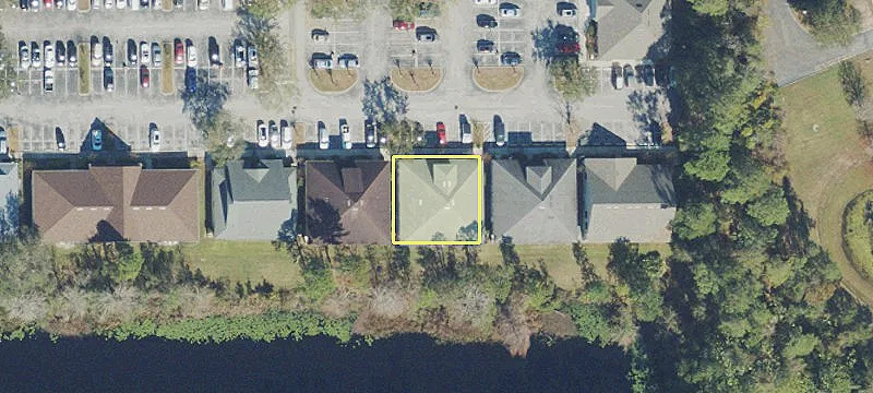 385 Waymont Ct