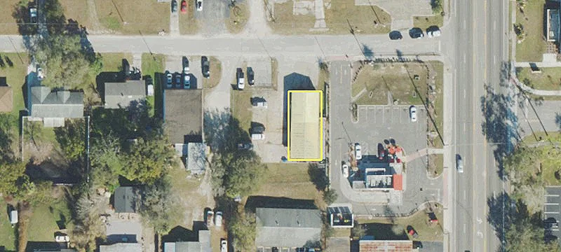 102 Cedar Ave