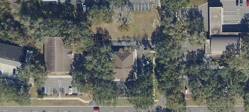 1402 Oakfield Dr