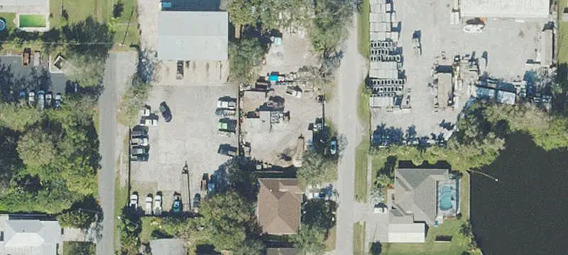 3450 Lakewood Dr