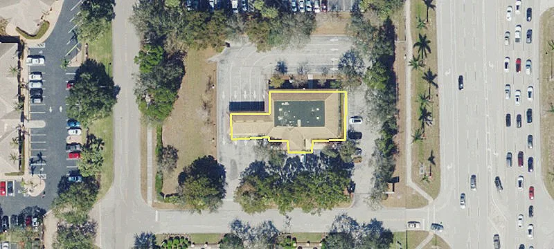 24836 Tamiami Trl