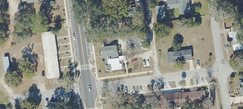 465 Lawrence Blvd