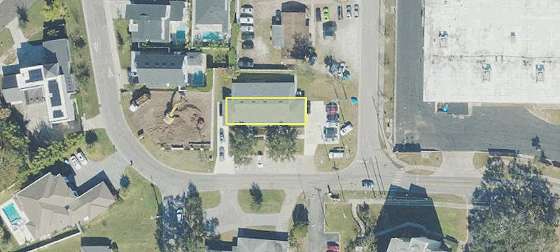 423 Country Clb Dr