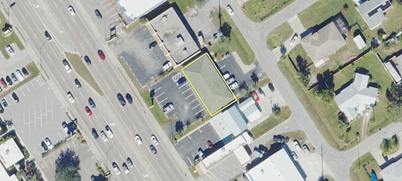 1869 Tamiami Trl