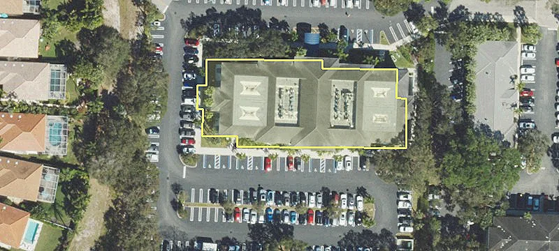 900 Vlg Sq Xing