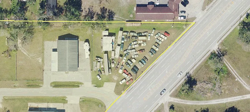 3235 Hwy 17