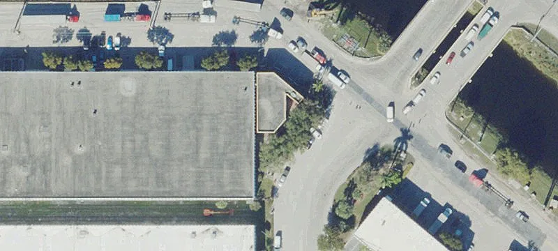 10598 Nws Riv Dr
