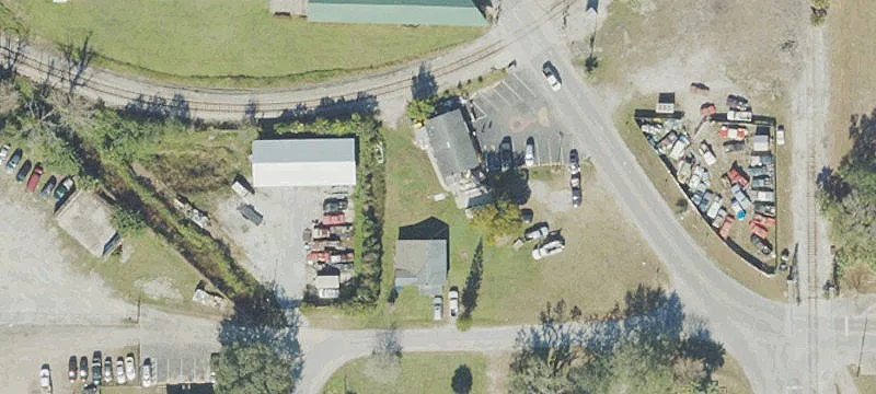 10 Taylor St