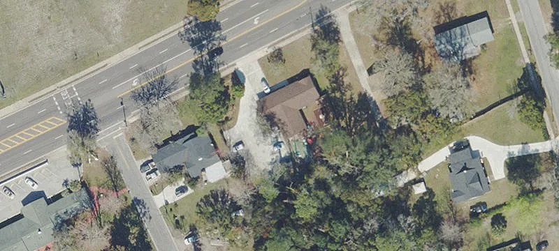 1215 Idlewild Ave
