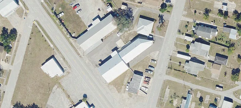 928 State Rd 17th N
