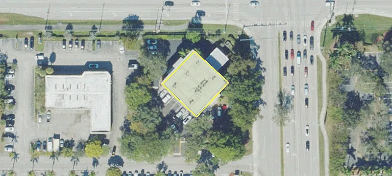 11200 Pnes Blvd
