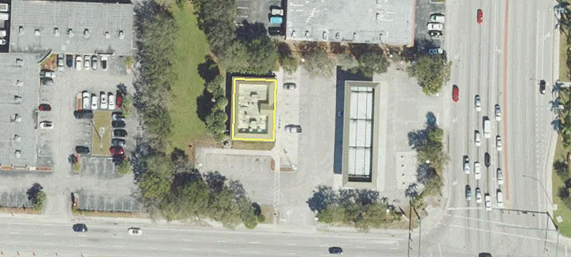 3965 Congress Ave