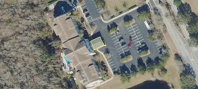 305 Outlet Mall Blvd