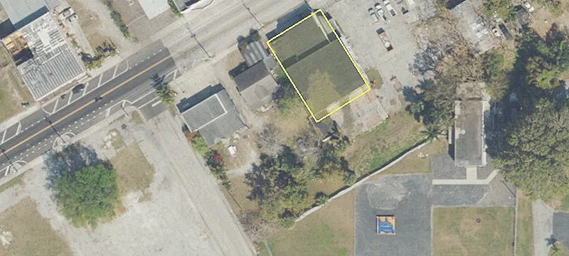 228 Main St
