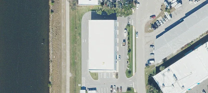 351 Ctr Ct