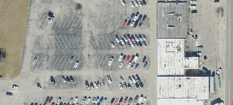 300 Shopping Ctr Dr