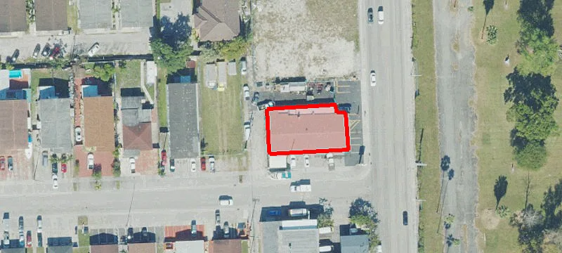2400 Palm Ave
