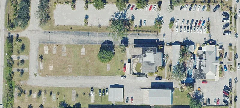 1601 Tamiami Trl