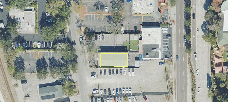 240 Cir Dr