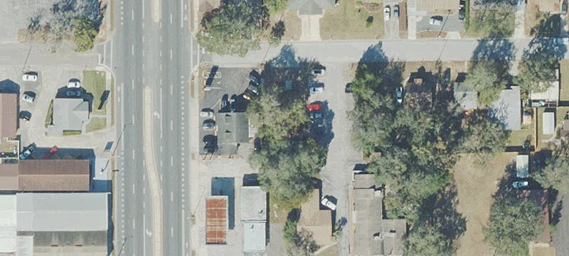 30 Saint Louis Ave