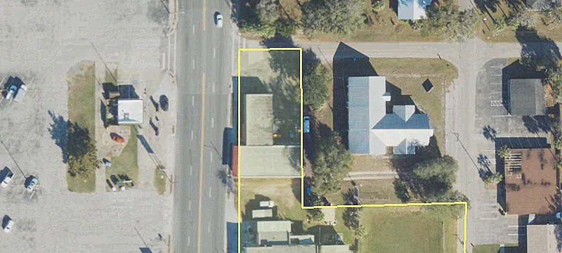 105 Main St