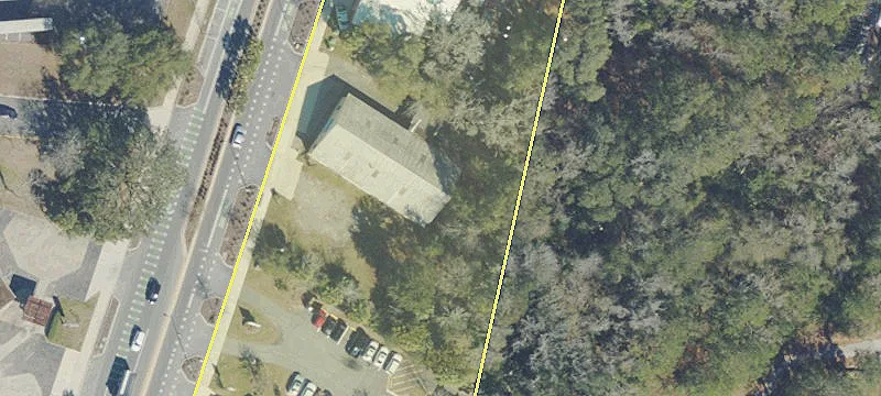 1529 Main St