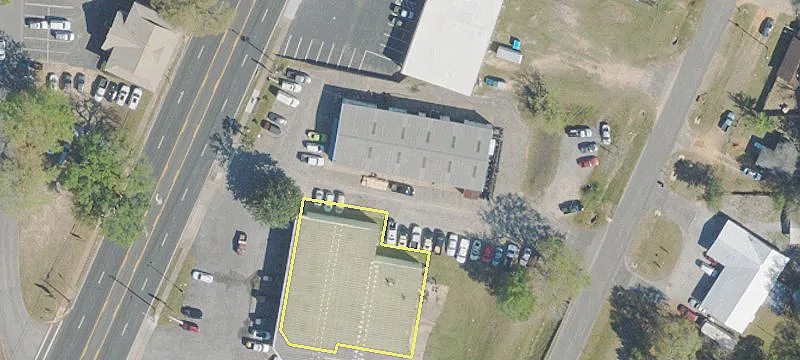 615 Ferdon Blvd