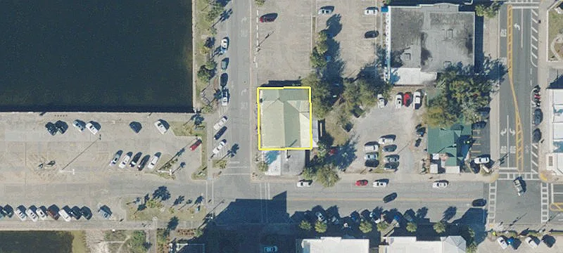 1000 Bayview Ave